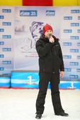 Удачи участникам соревнований желает начальник культурно-спортивного центра Евгений Мозуль