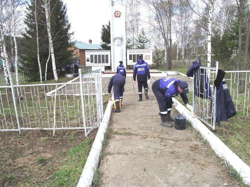 Восстановление памятника в с. Большой Букор работниками Чайковского ЛПУМГ