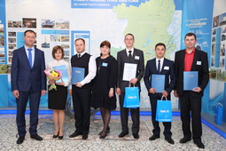 Виктор Путинцев с призерами конкурса среди преподавателей