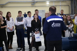 Экскурсия учащихся "Газпром — класса" по Учебному полигону УПЦ предприятия